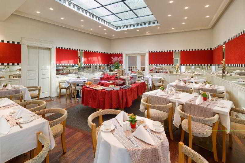 Mamaison Riverside Hotel Praga