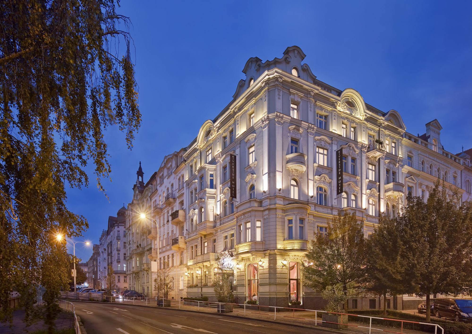 Mamaison Riverside Готель 5*