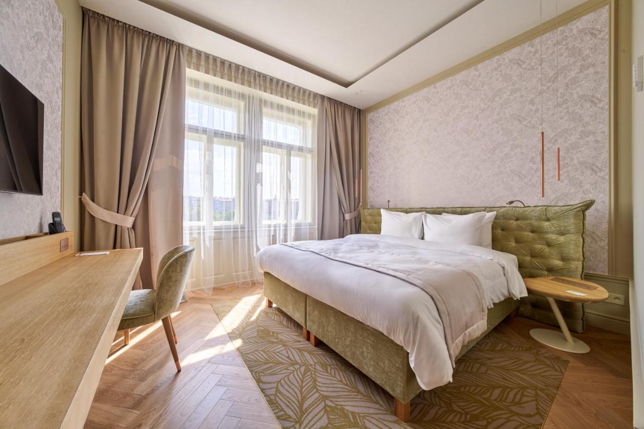 Mamaison Riverside Hotel 5*