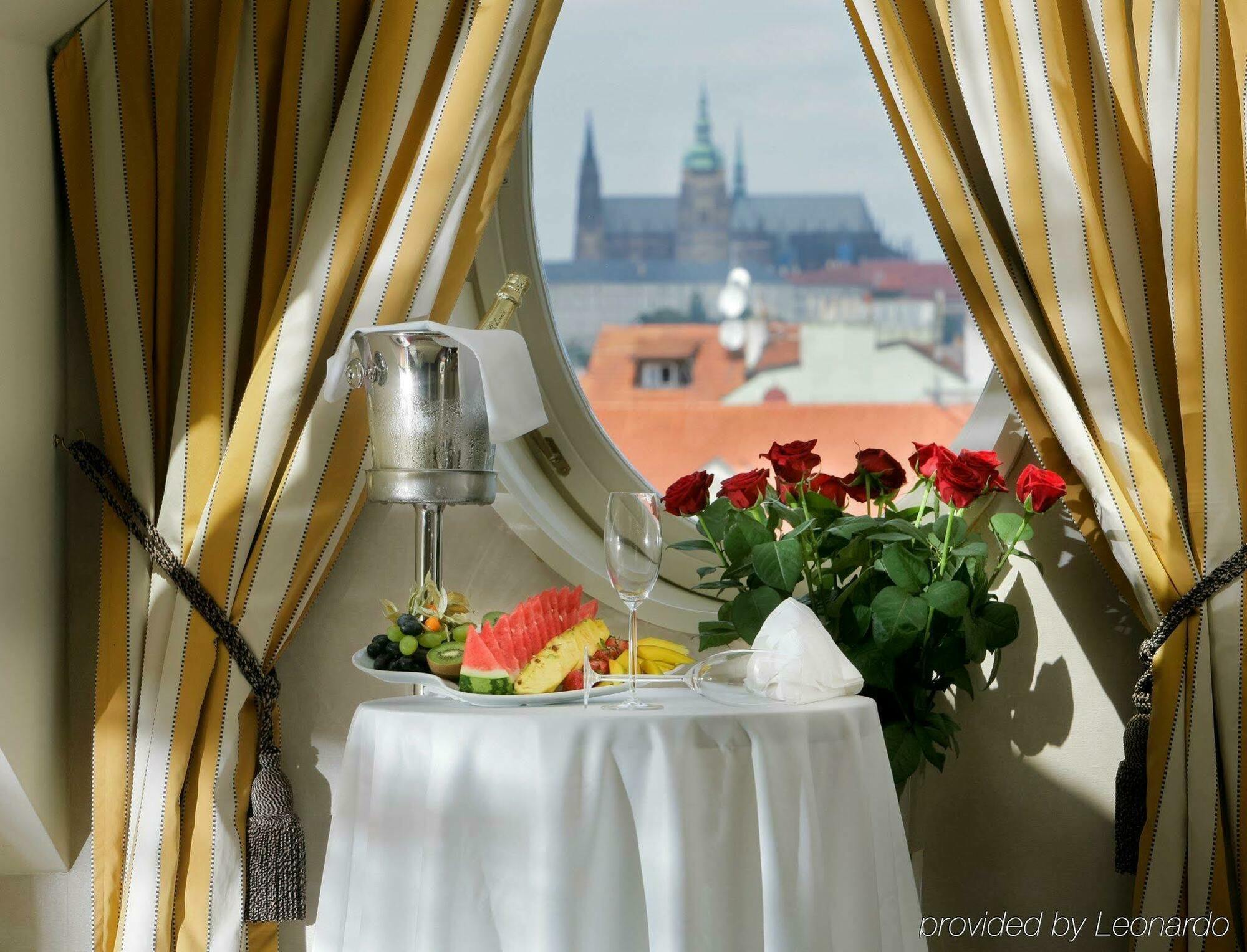 Mamaison Riverside Hotel 5*